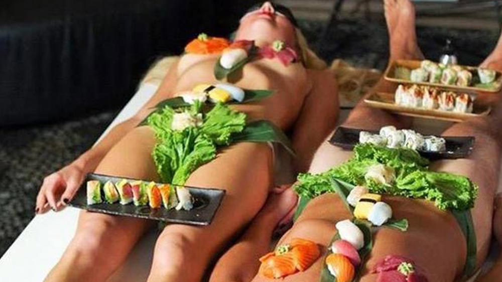 How 'Naked' Restaurants are Becoming Popular in West