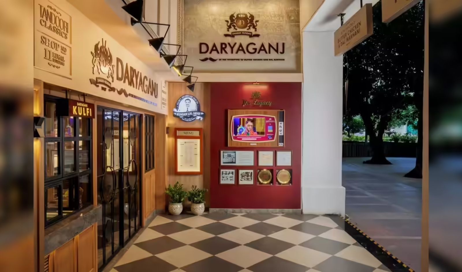 Restaurant India News: Daryaganj Opens at Connaught Place’s Regal Building, Reviving 1947’s Original Butter Chicken