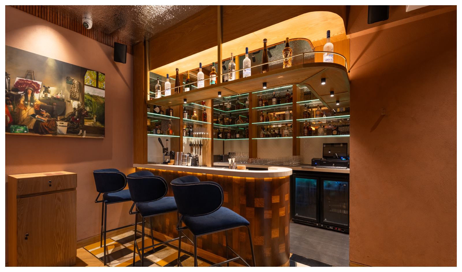 Restaurant India News: HOM Opens in Bandra with a Fiery Twist on Indian Cuisine