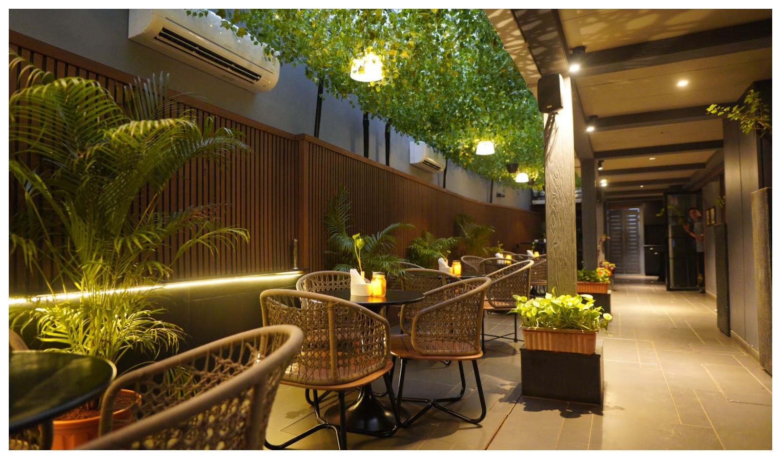 Restaurant India News: Mumbai Debuts Its First ‘Cutting Cocktail’ Experience at T24 Retro