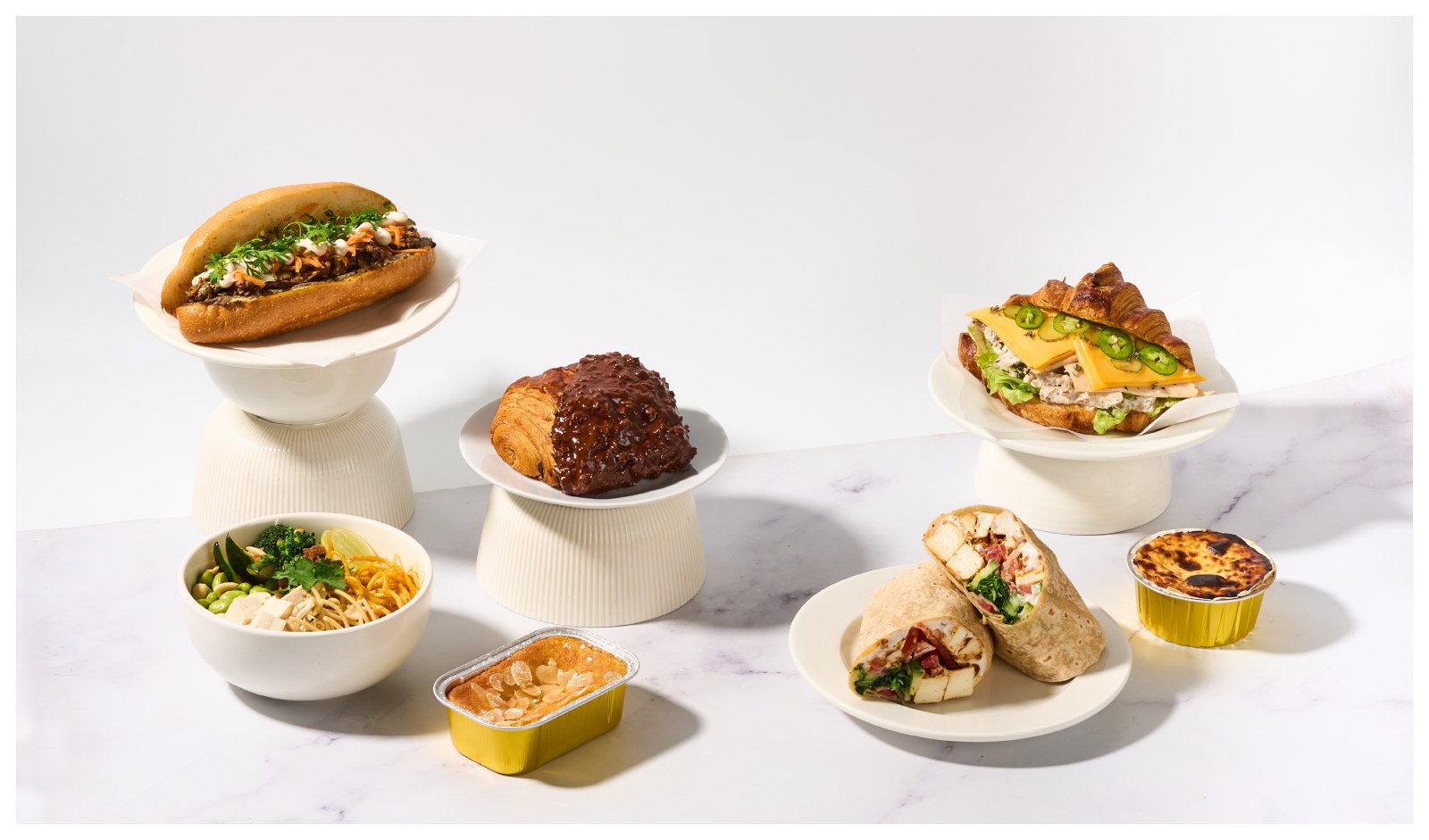 Restaurant India News: Tata Starbucks Partners with TwentySeven Bakehouse to Expand Food Menu in Mumbai