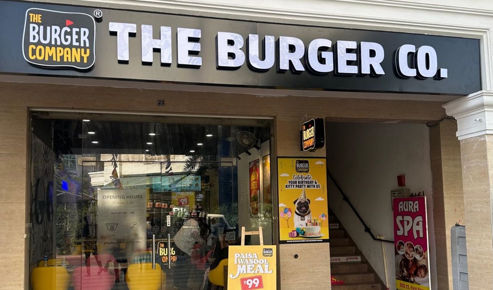Restaurant India News: The Burger Company Opens New Outlet at Spectrum@Metro