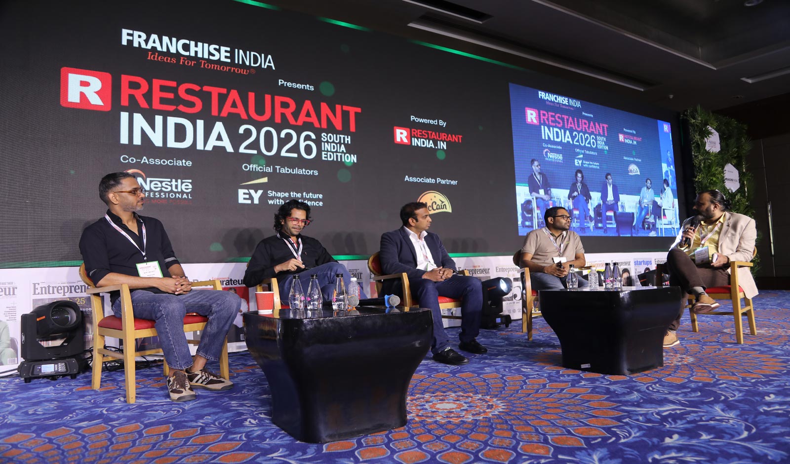 The Art of Experience: Building Restaurants That People Return To