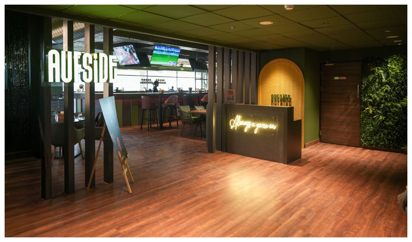 Restaurant India News: Aufside Launches in Pune, Blending Sports, Food and Community