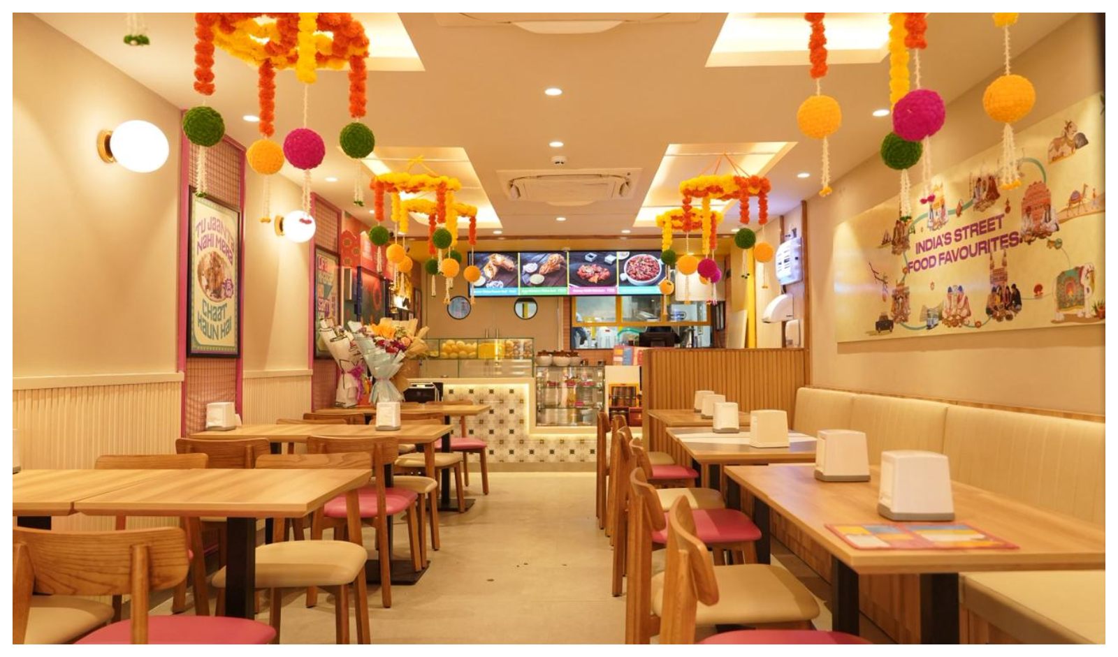 Restaurant India News: Street Foods by Punjab Grill Opens First Standalone Dine-In Outlet in New Delhi