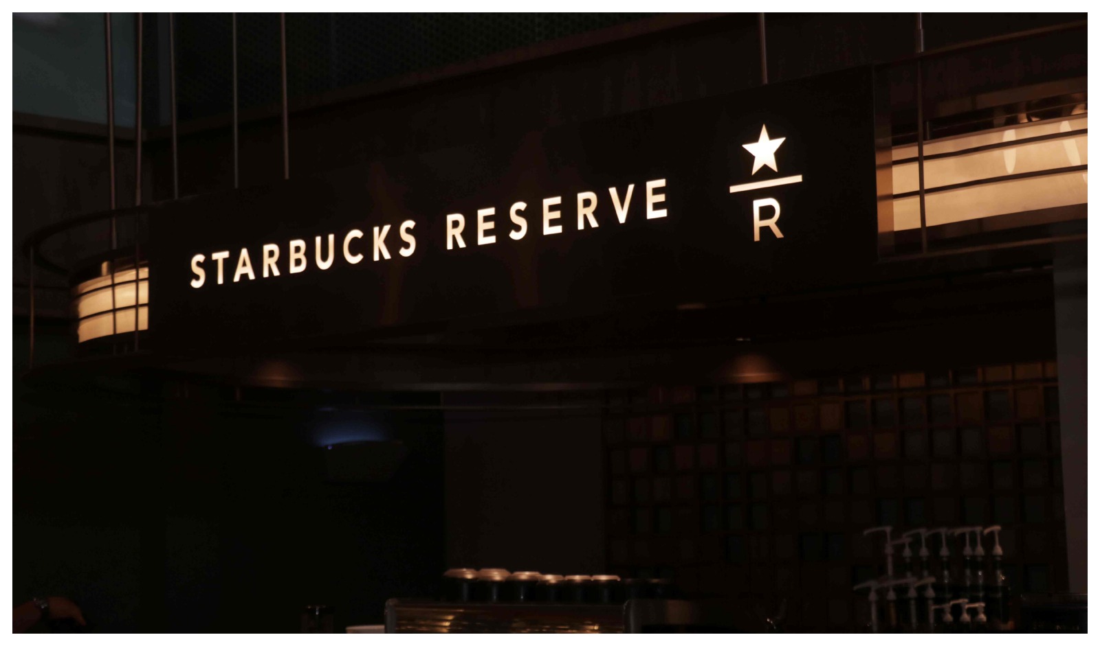 Restaurant India News: TATA Starbucks Opens India’s First Rooftop Starbucks Reserve® Store in Kolkata