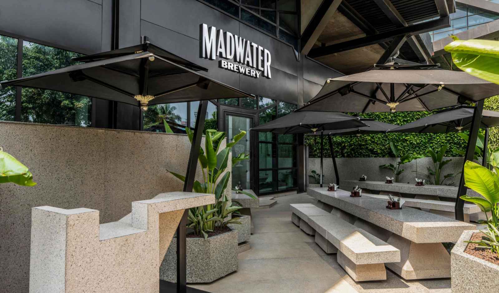 Madwater Brewery Opens in Mumbai with 15-Beer Portfolio and On-Site Brewing Facility