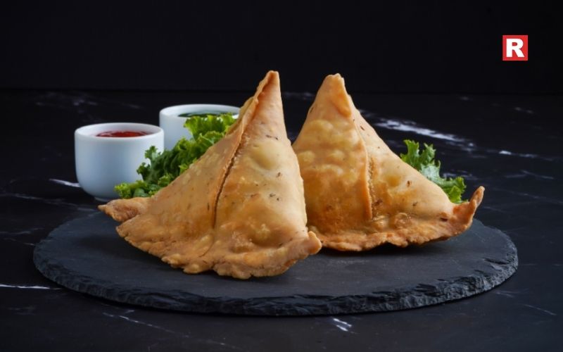 11. Samosas (India)