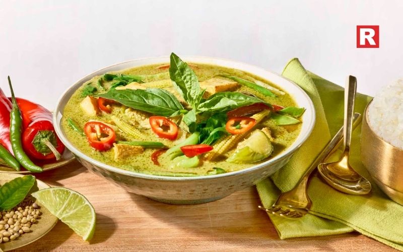 15. No-Oil Thai Green Curry