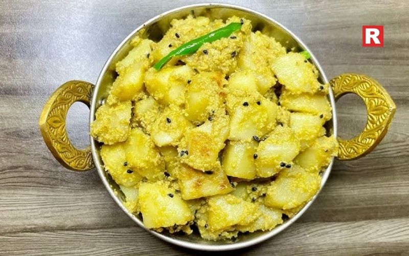 2. Aloo Posto