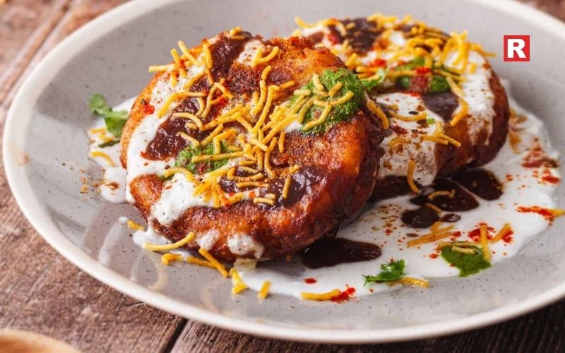 2. Aloo Tikki Chaat