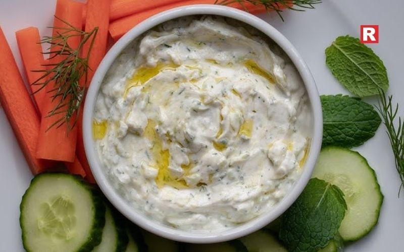 2. Greek Yogurt and Cucumber Mix