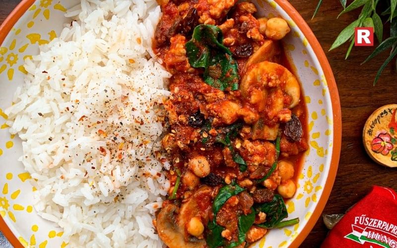 3. Moroccan Chickpea Curry With Mediterranean Herbs