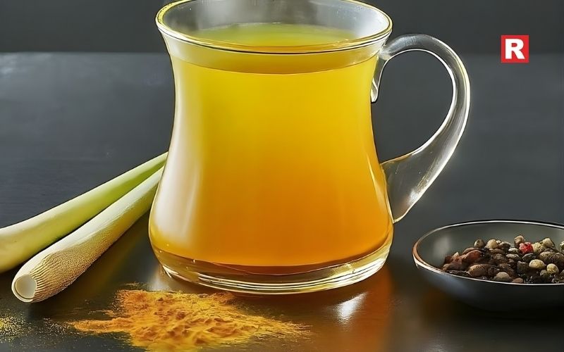 6. Turmeric & Black Pepper Tea