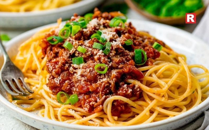 7. Spaghetti Bolognese