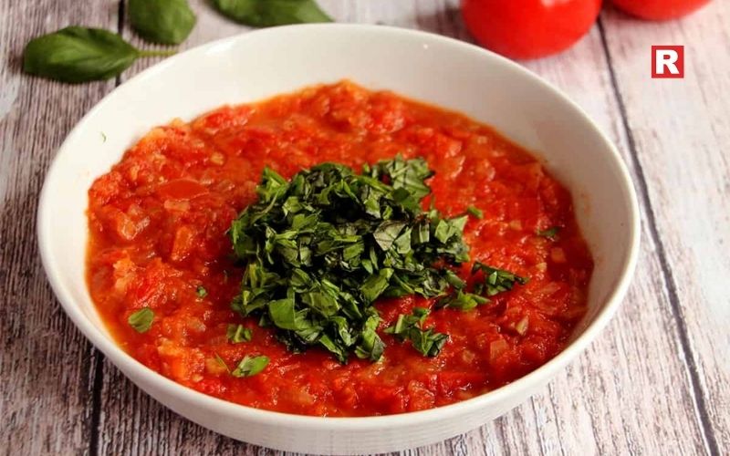 7. Tomato and Basil Chutney