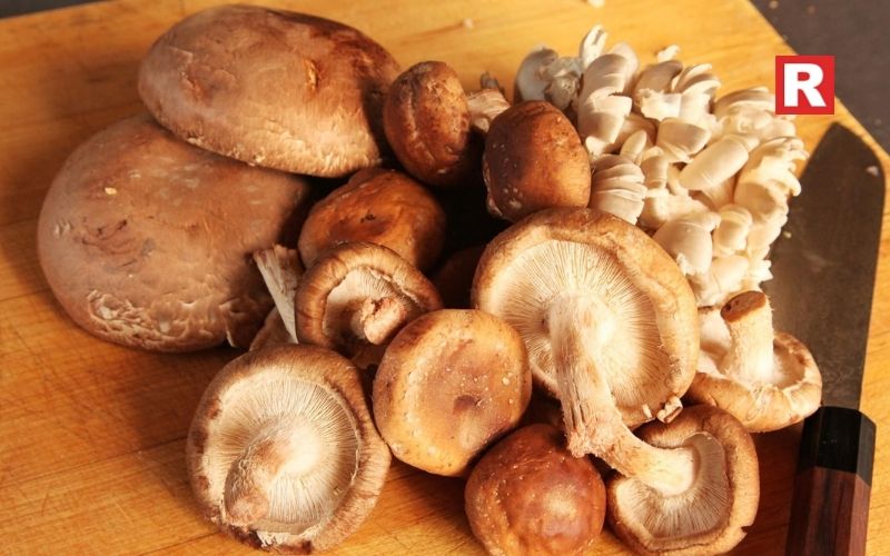 8. Mushrooms (Oyster and Shiitake)