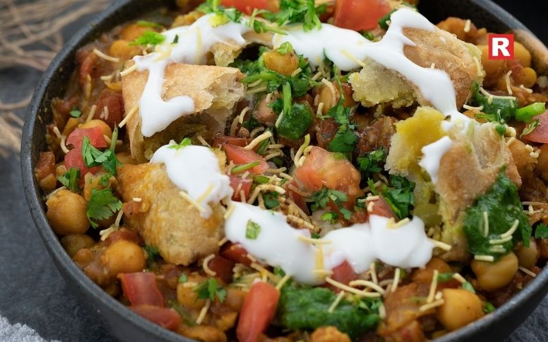 8. Samosa Chaat