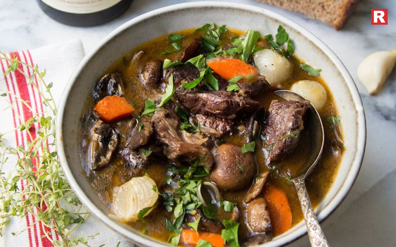  Boeuf Bourguignon (Beef Stew in Red Wine)