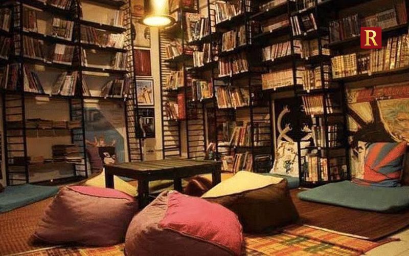 Book and Reading Cafés