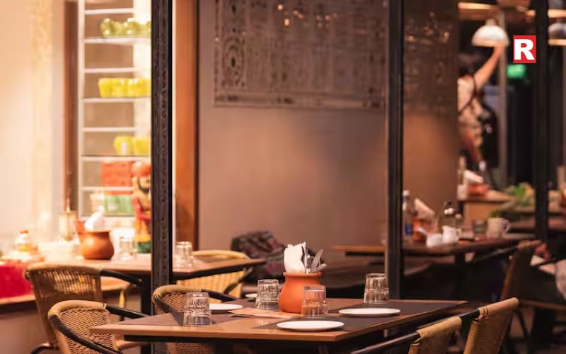 Cafe Lota, Pragati Maidan
