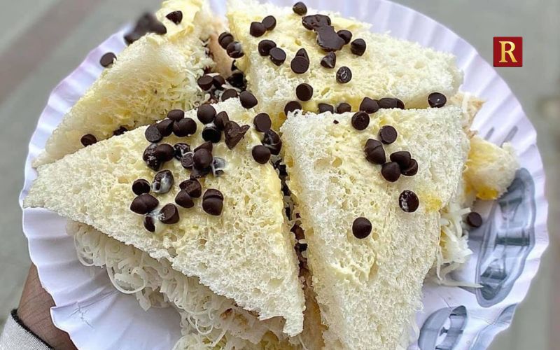 Chocolate and Pineapple Sandwiches