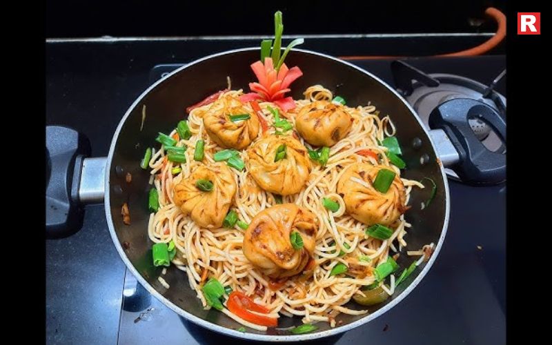 Chowmein and Veg Momos – The Indo-Chinese Obsession