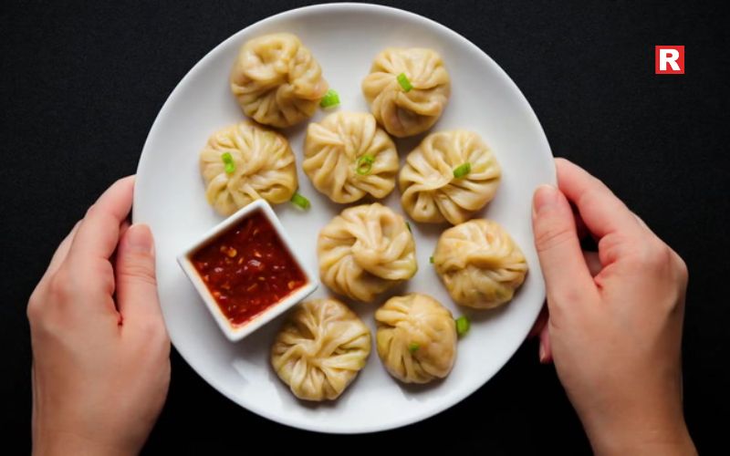 Classic Steamed Veg Momos