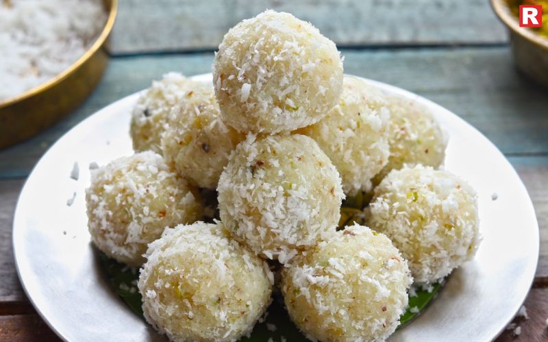 Coconut Ladoo