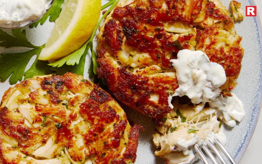 Crab Cakes – Golden Bites from the USA