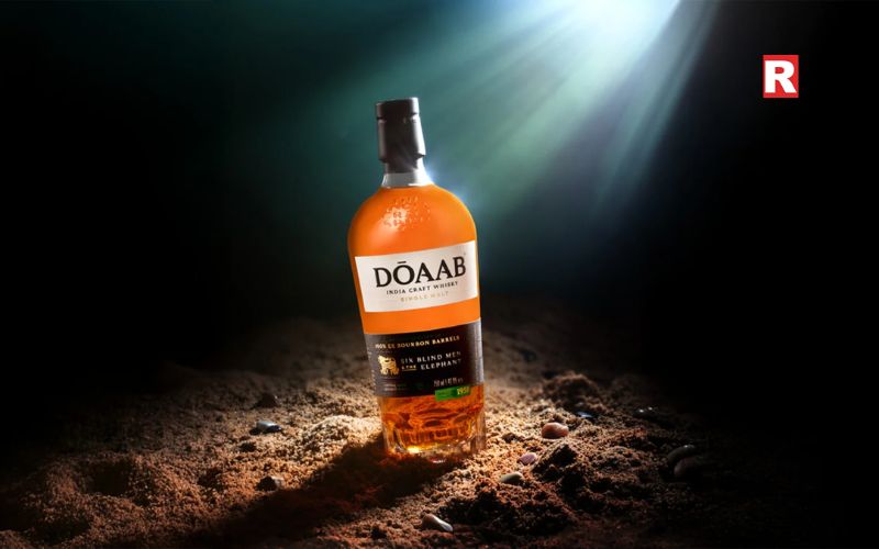 DŌAAB 01 “Six Blind Men and the Elephant”