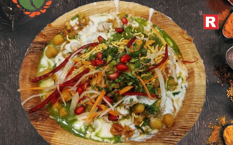 Deluxe Tikka Chaat with Sev & Beetroot