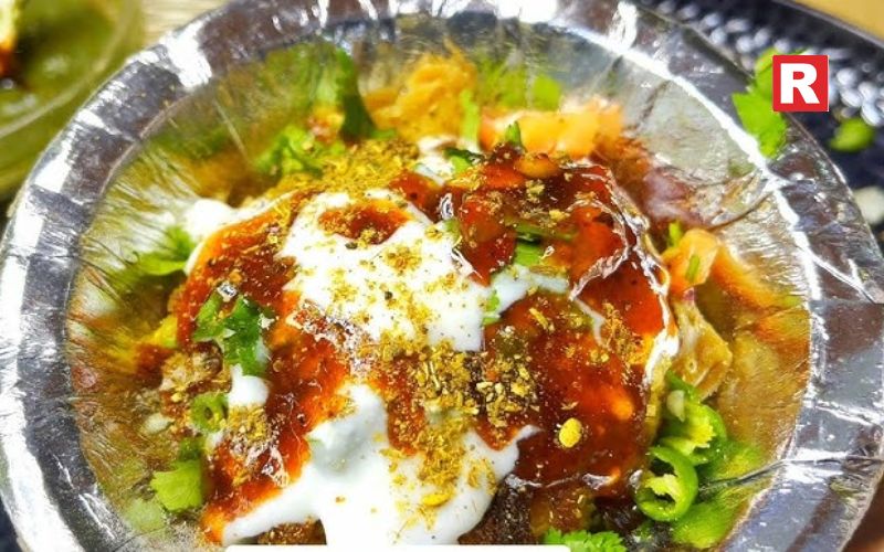 Dry “Crushed” Aloo Tikki Chaat