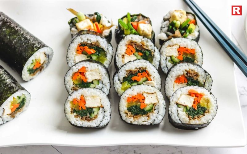 Gimbap (Korean Veg Sushi Roll)