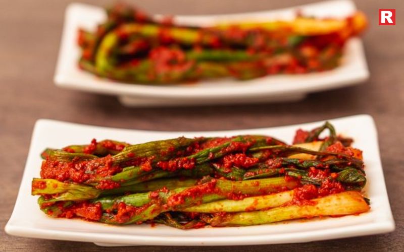 Green Onion Kimchi (Pa Kimchi)