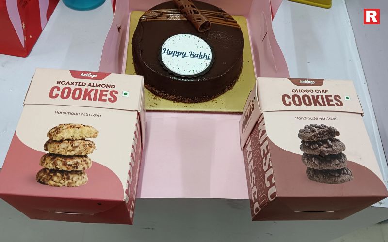 Handmade Almond Cookies from Bakingo