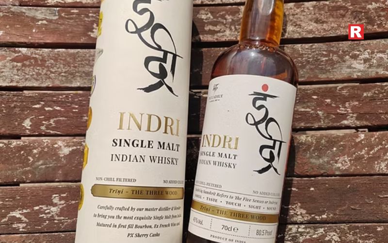 Indri-Trini – The Three Wood