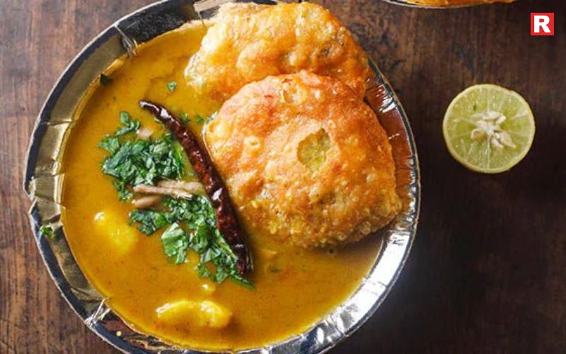 Kachori-Sabzi