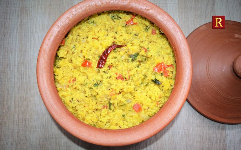 Khichdi Turns Creamier in Clay Pots