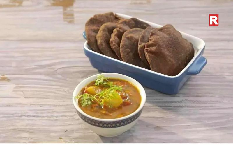 Kuttu Ki Poori with Aloo Sabzi