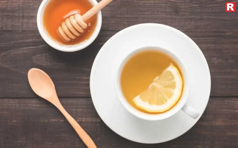 Lemon and Honey Detox Water