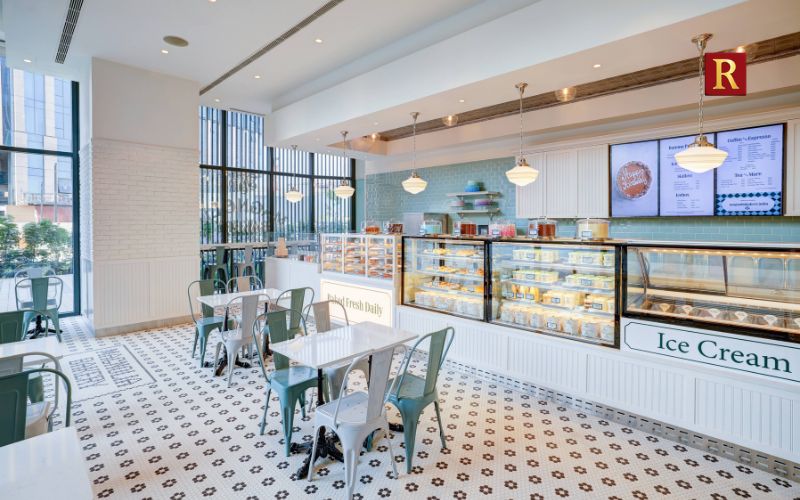Magnolia Bakery: The Home of the Famous Banana Pudding