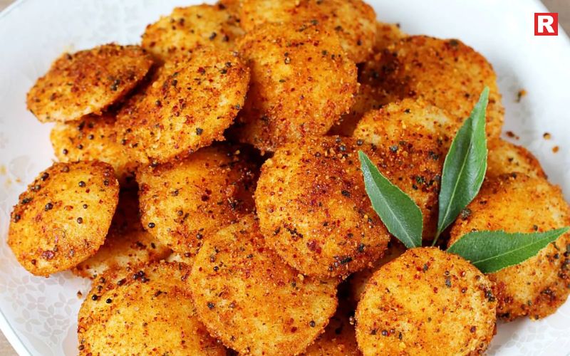 Mini Idlis or Masala Idlis