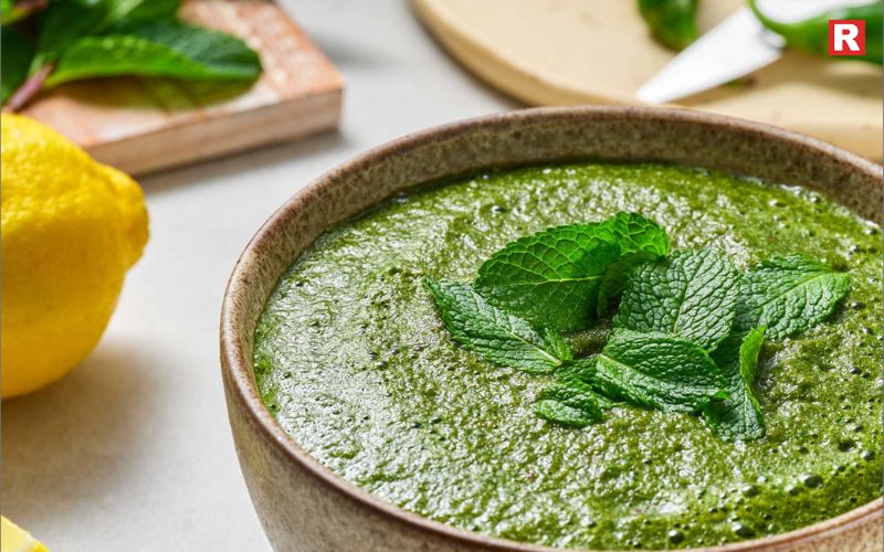 Mint-Coriander Chutney (North India)