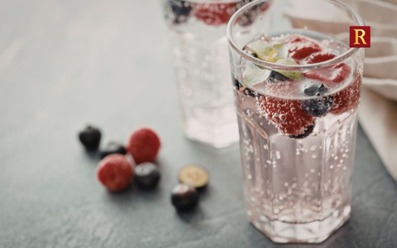 Mixed Berry Sparkling Drink