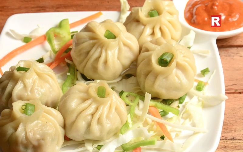 Momos