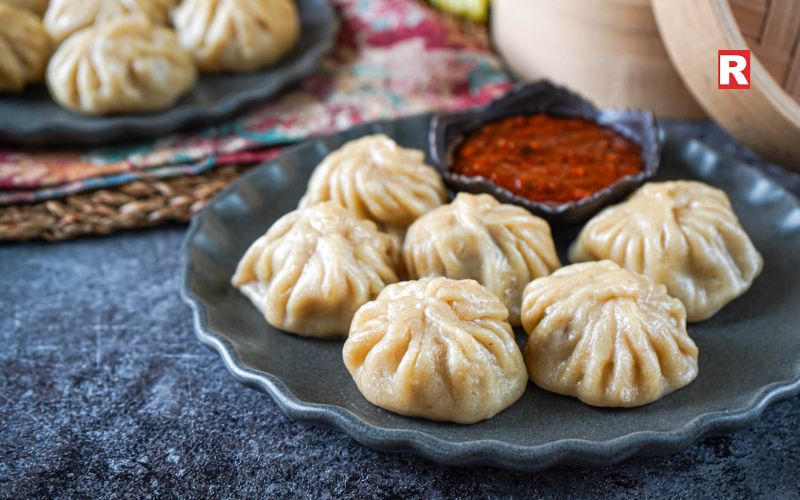 Momos