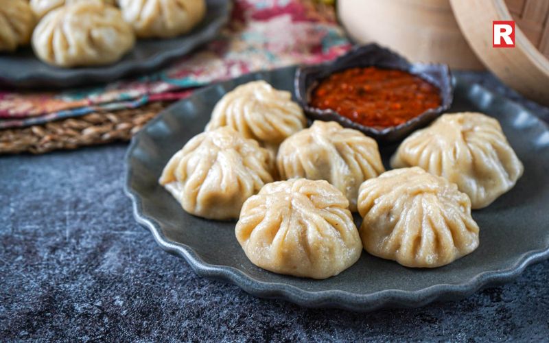 Momos