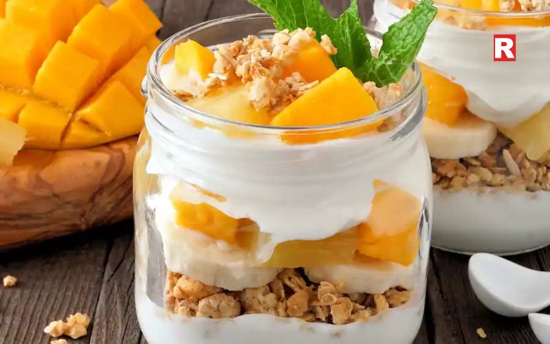 Overnight Mango Muesli Delight