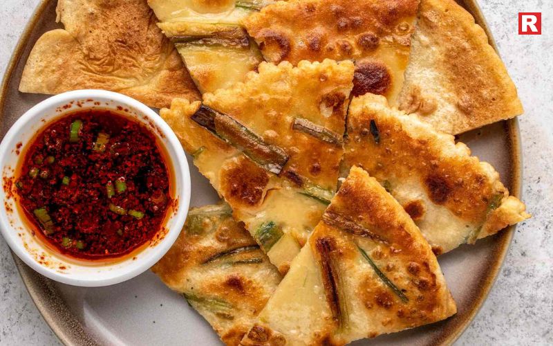 Pajeon (Korean Scallion Pancake)